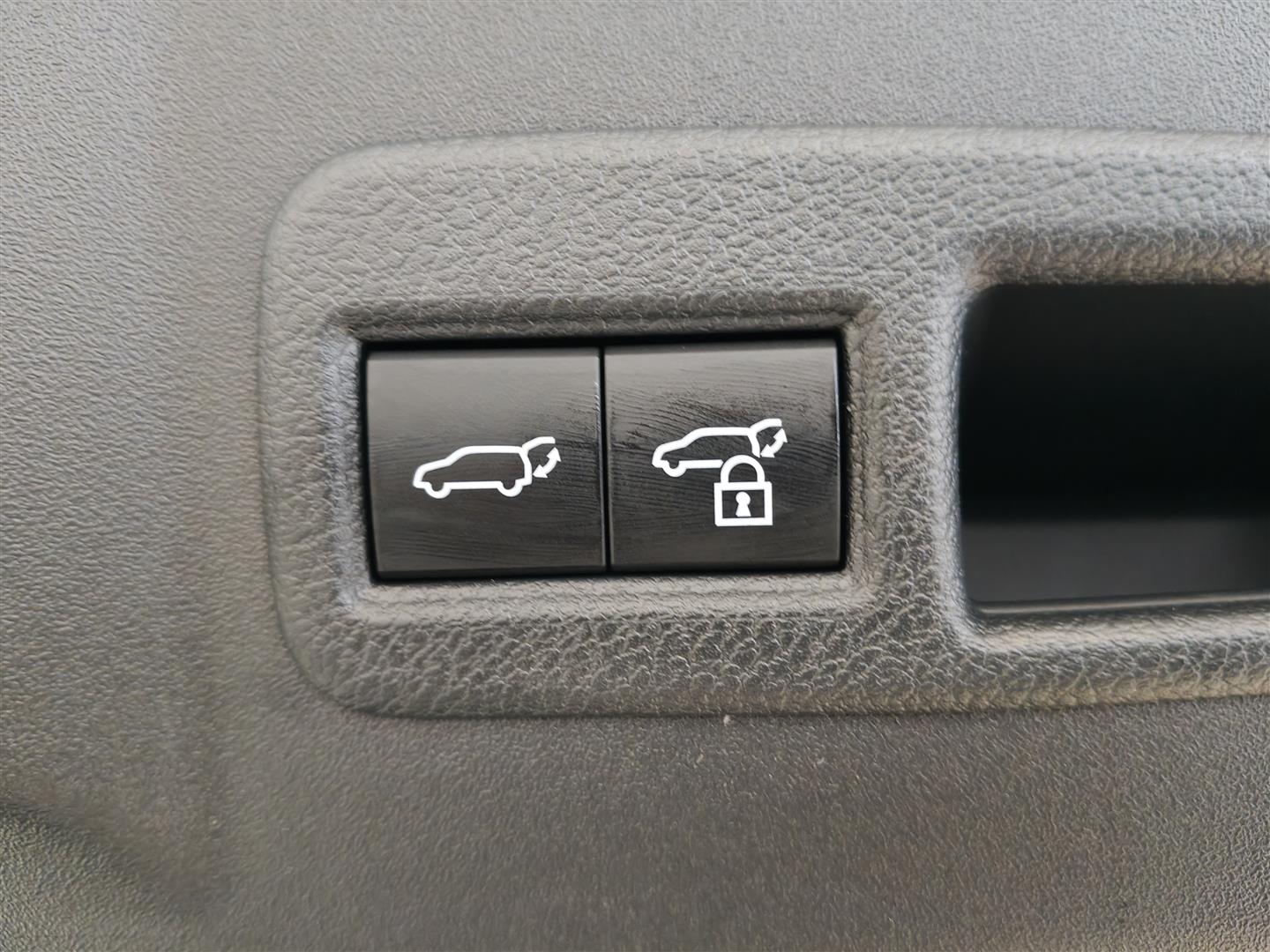 Subaru Solterra 2025