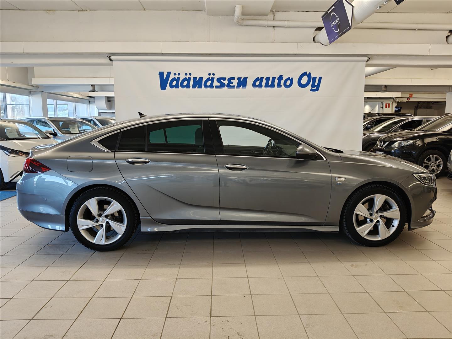 Opel Insignia 2018, kuva 2/20