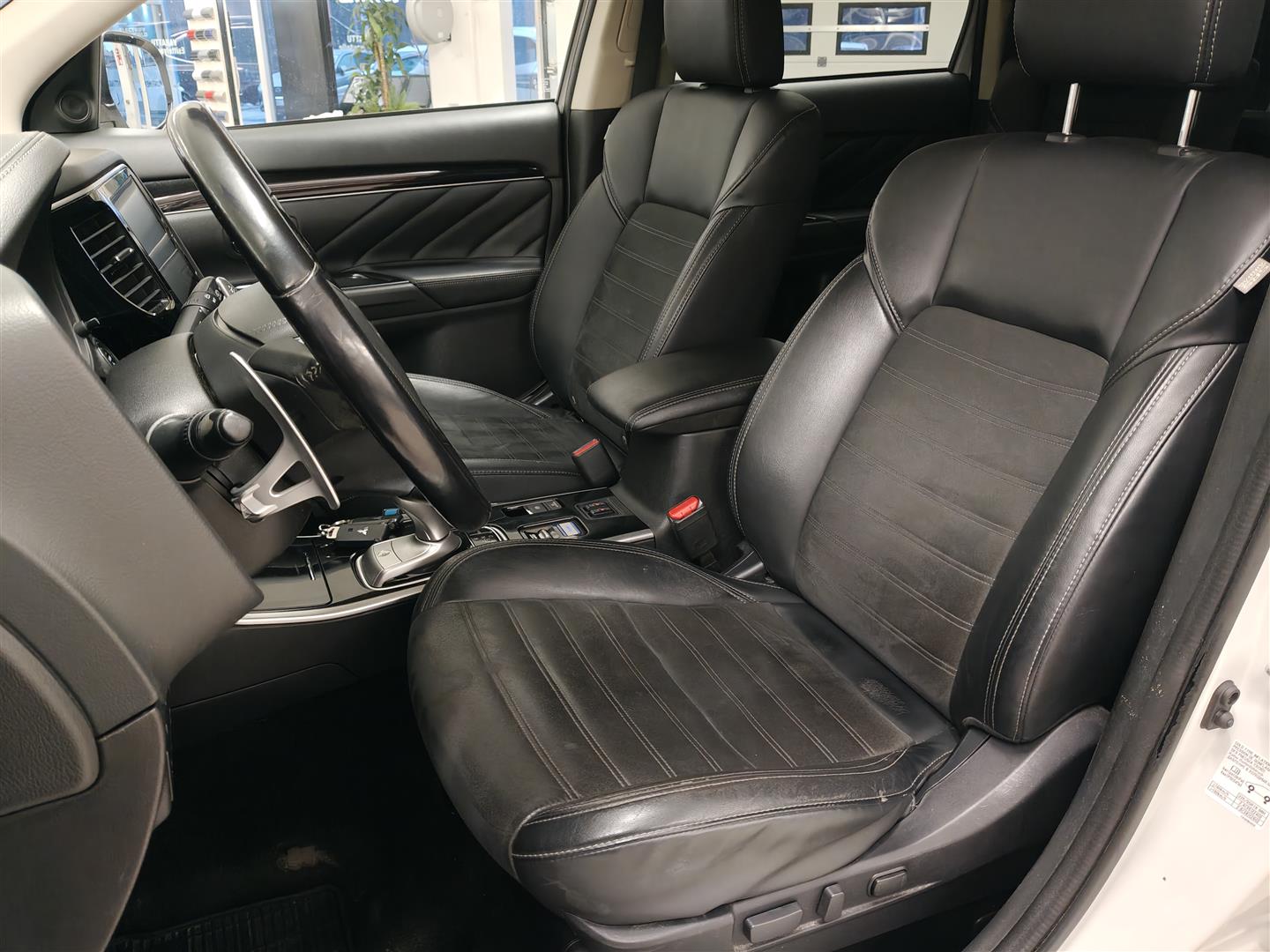 Mitsubishi Outlander PHEV 2020