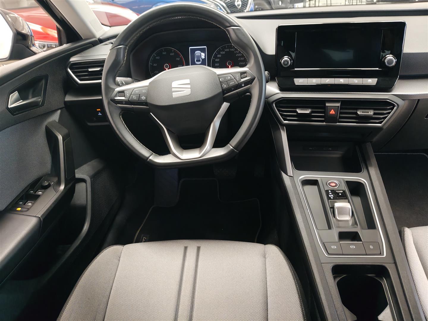 Seat Leon Sportstourer 2021, kuva 7/15