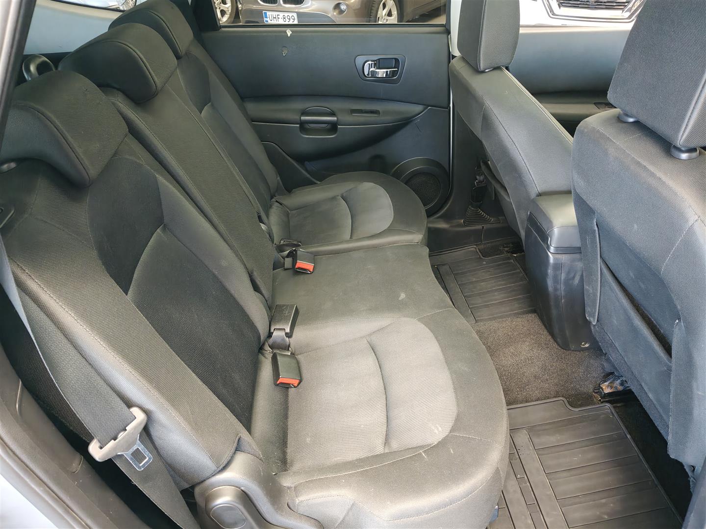 Nissan Qashqai+2 2011