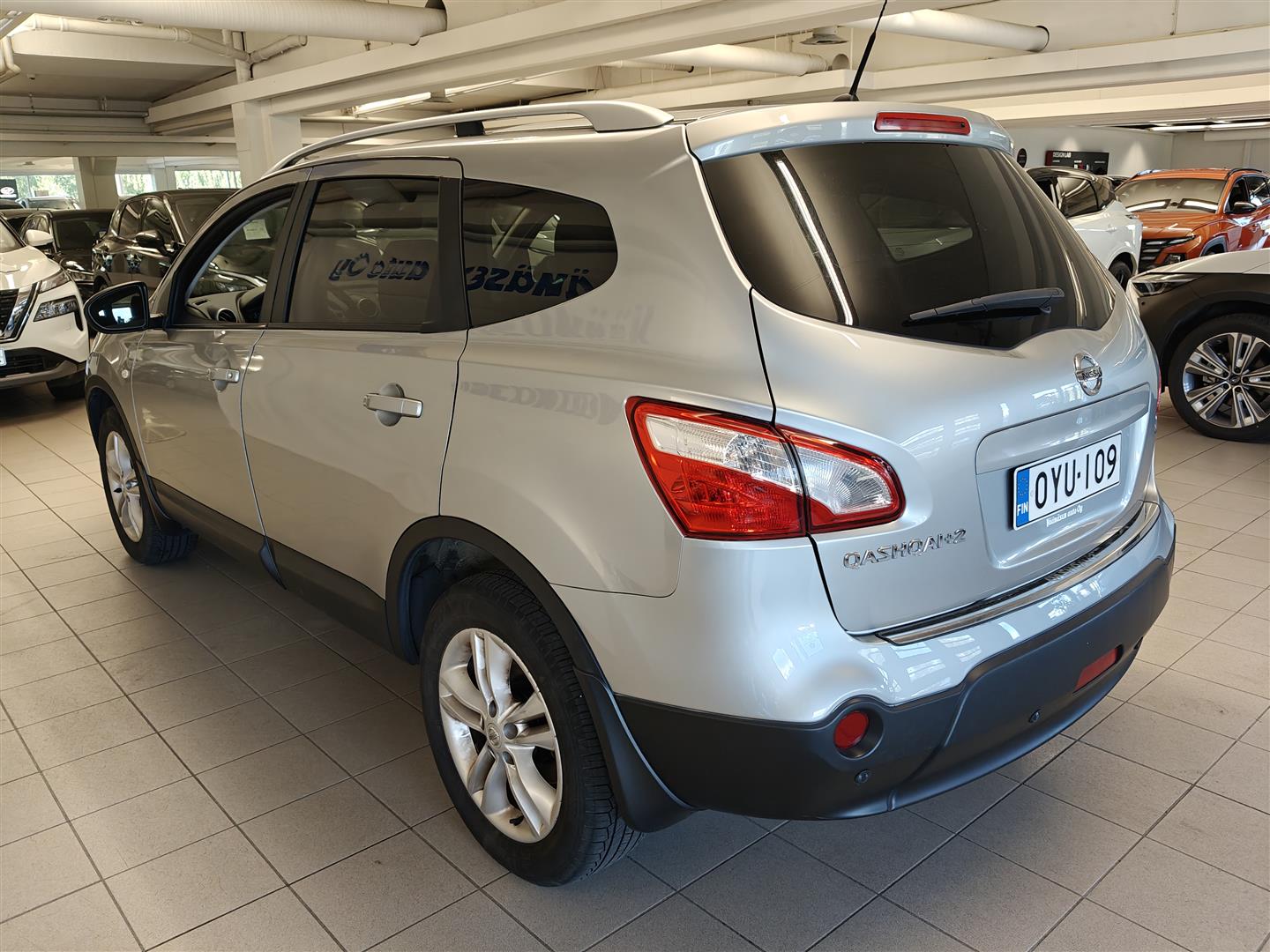 Nissan Qashqai+2 2011