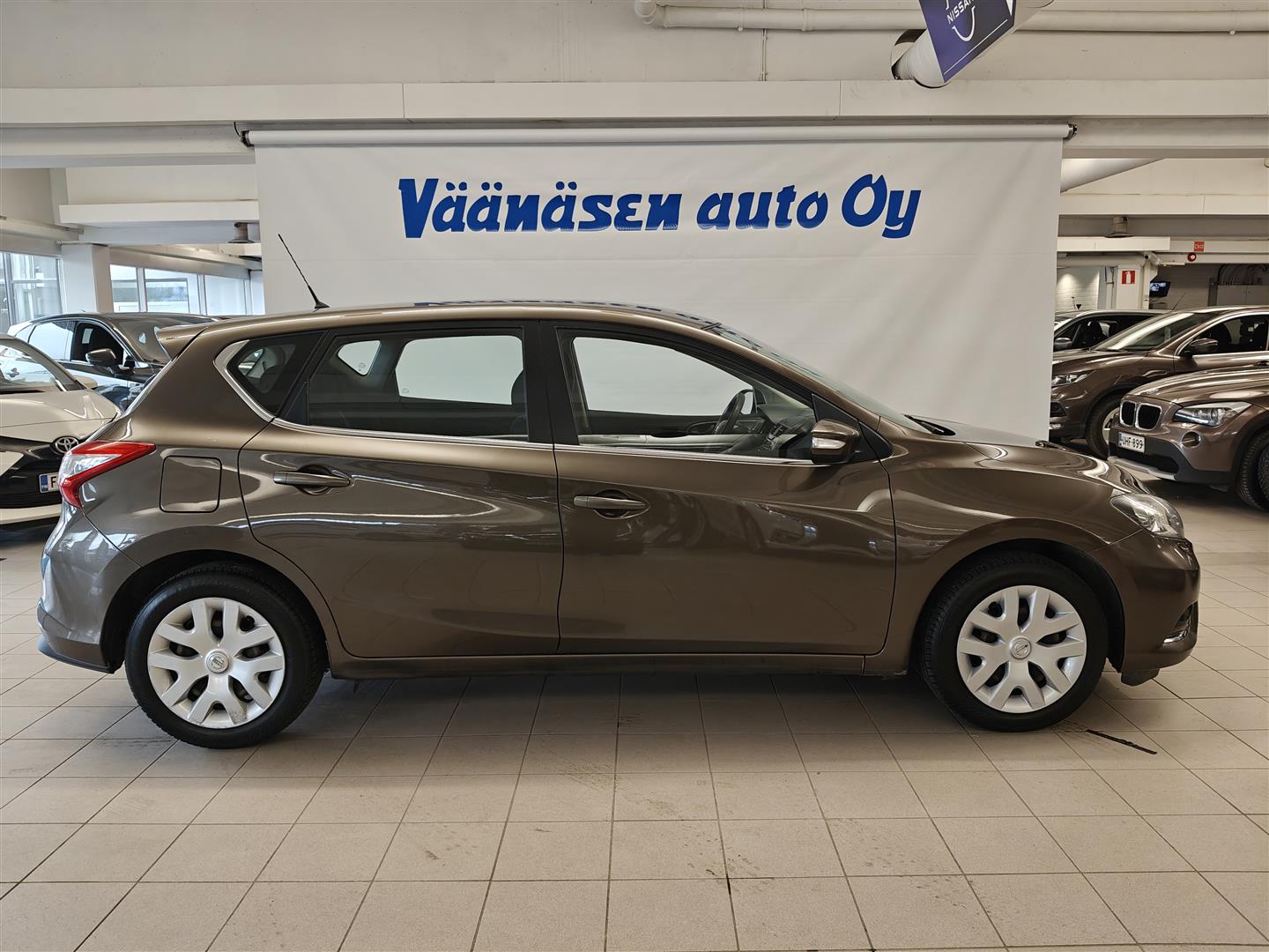 Nissan Pulsar 2015