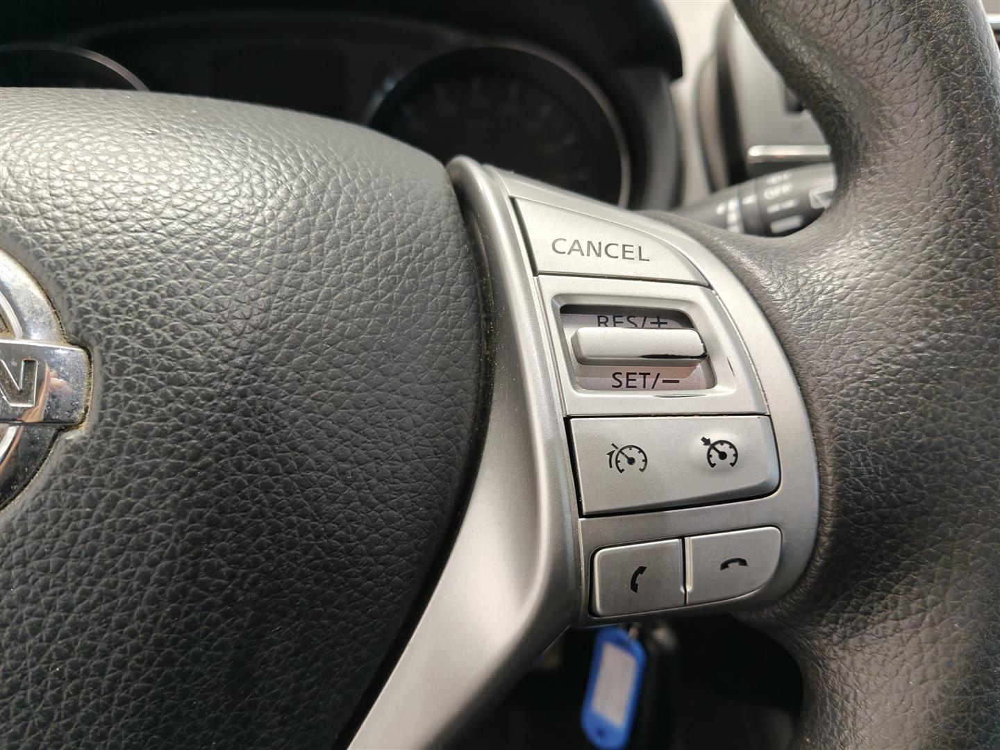 Nissan Pulsar 2015