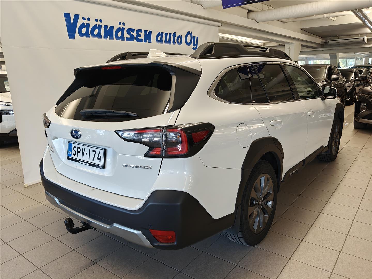 Subaru Outback 2,5i Limited CVT 2024, kuva 3/16