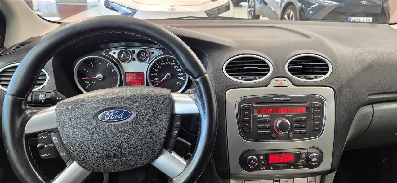 Ford Focus 2011