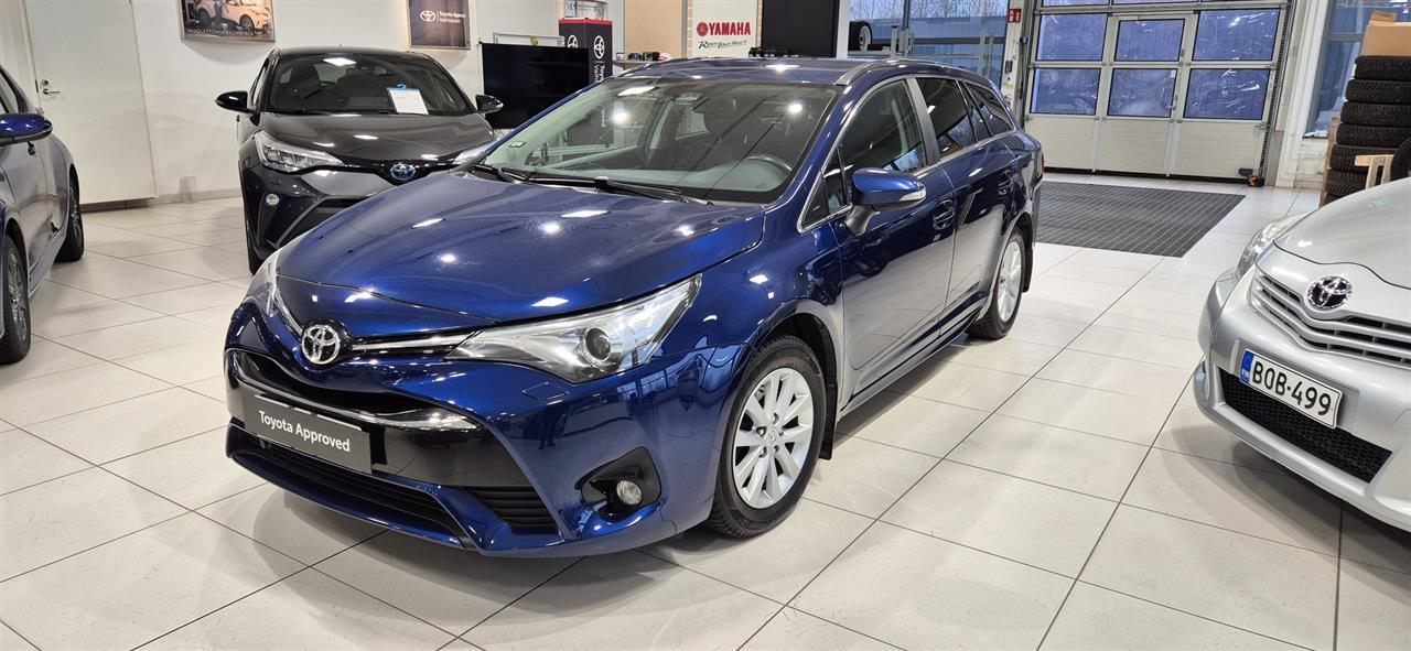 Toyota Avensis 2016
