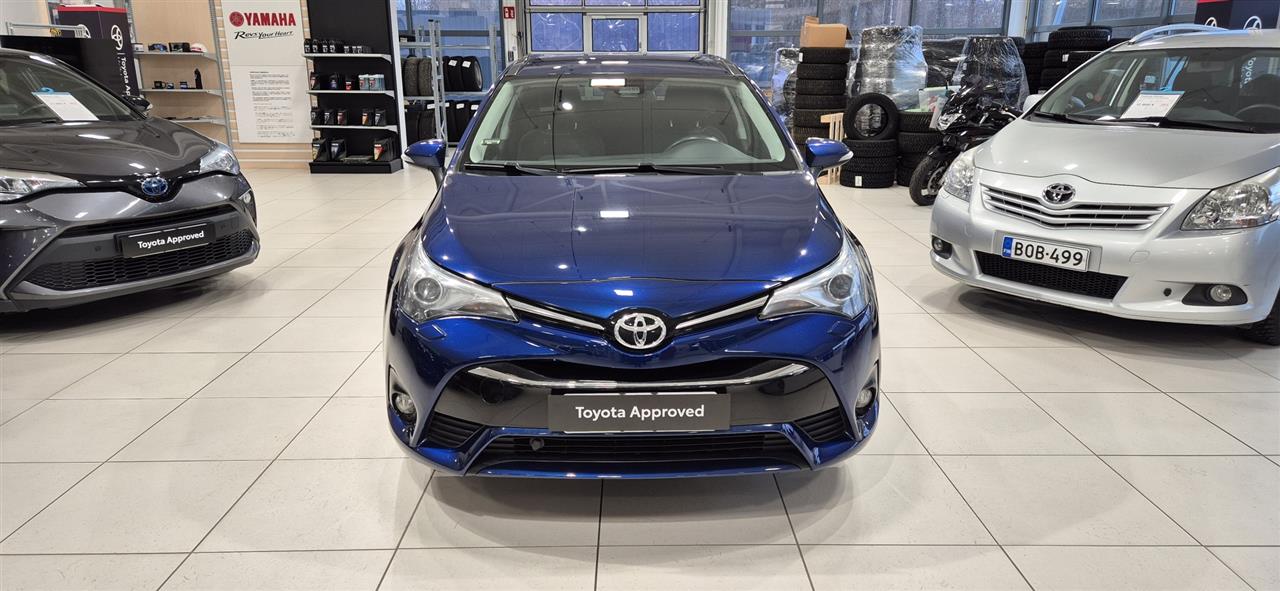 Toyota Avensis 2016