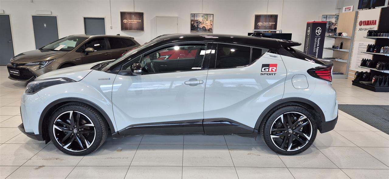 TOYOTA C-HR 2021