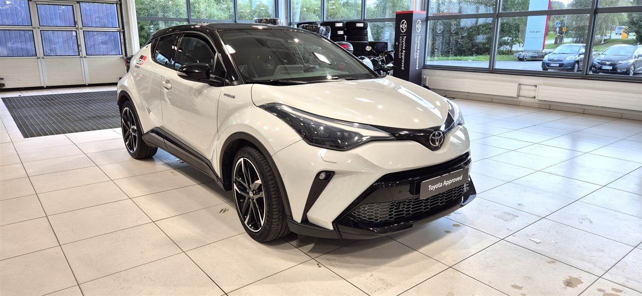 TOYOTA C-HR 2021