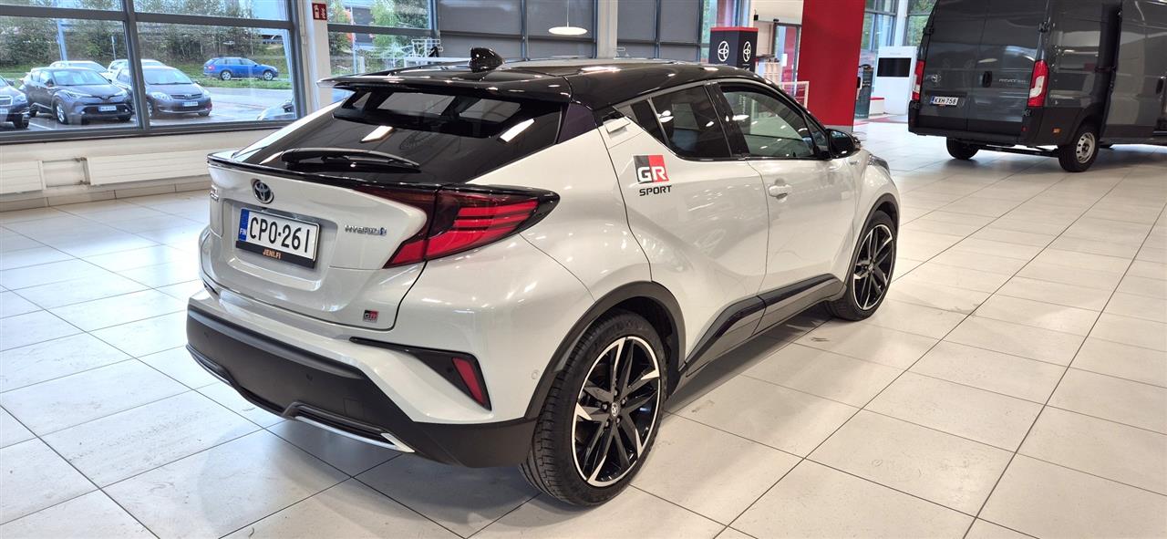 TOYOTA C-HR 2021
