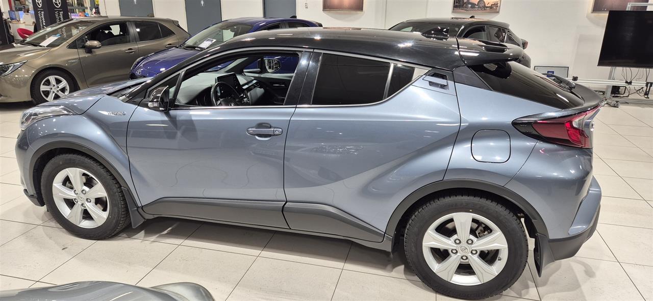 TOYOTA C-HR 2022