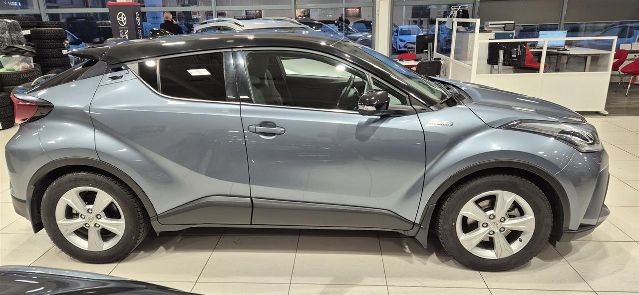 TOYOTA C-HR 2022