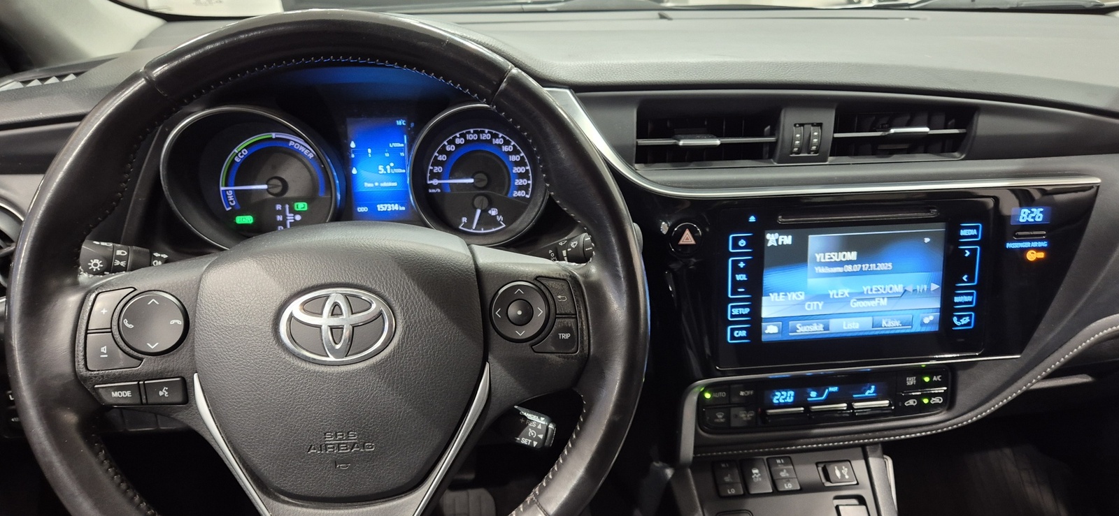 TOYOTA AURIS 2015