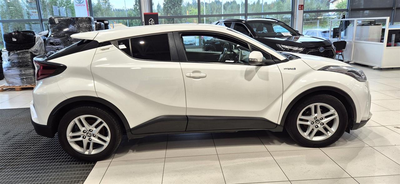 TOYOTA C-HR 2021