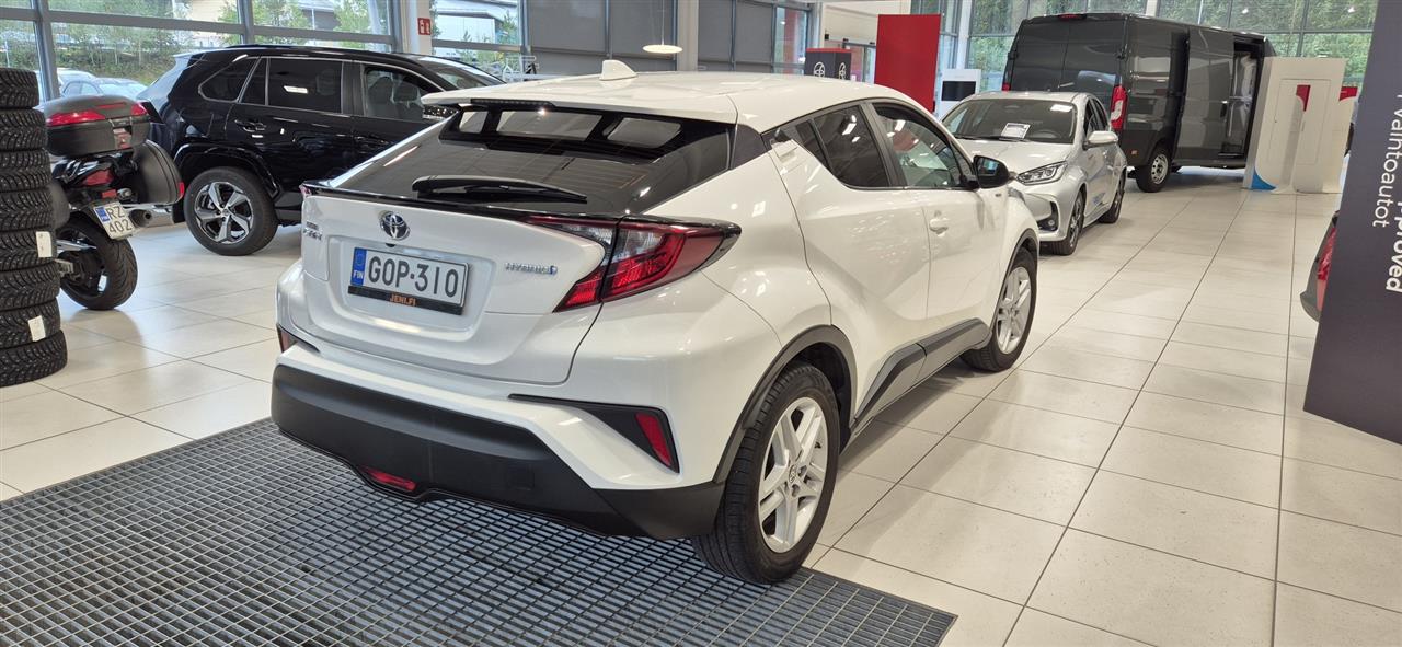 TOYOTA C-HR 2021