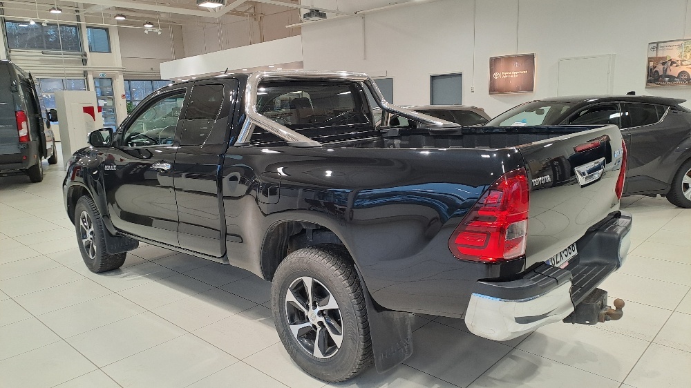 TOYOTA HILUX 2021