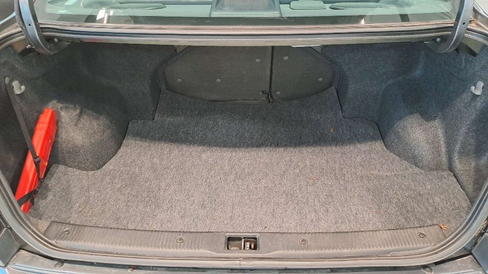Nissan Almera 2006