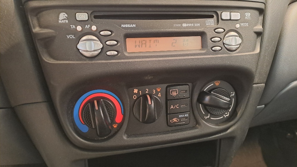 Nissan Almera 2006