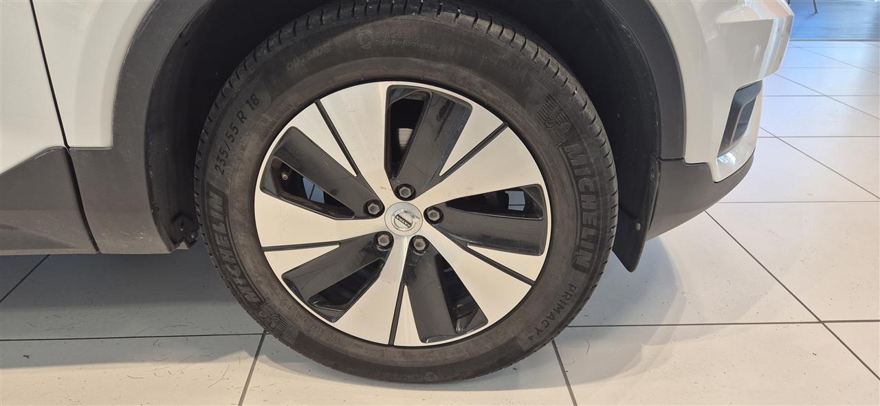 VOLVO XC40 2021