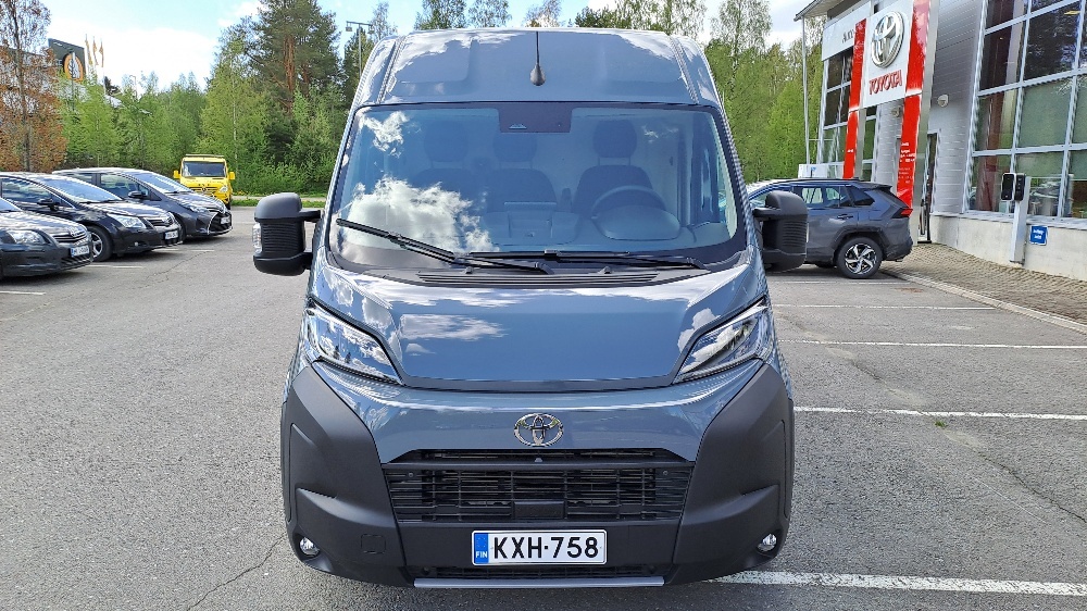 Toyota Proace MAX 2025