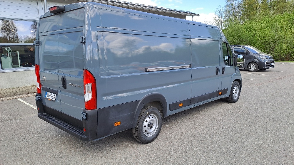 Toyota Proace MAX 2025