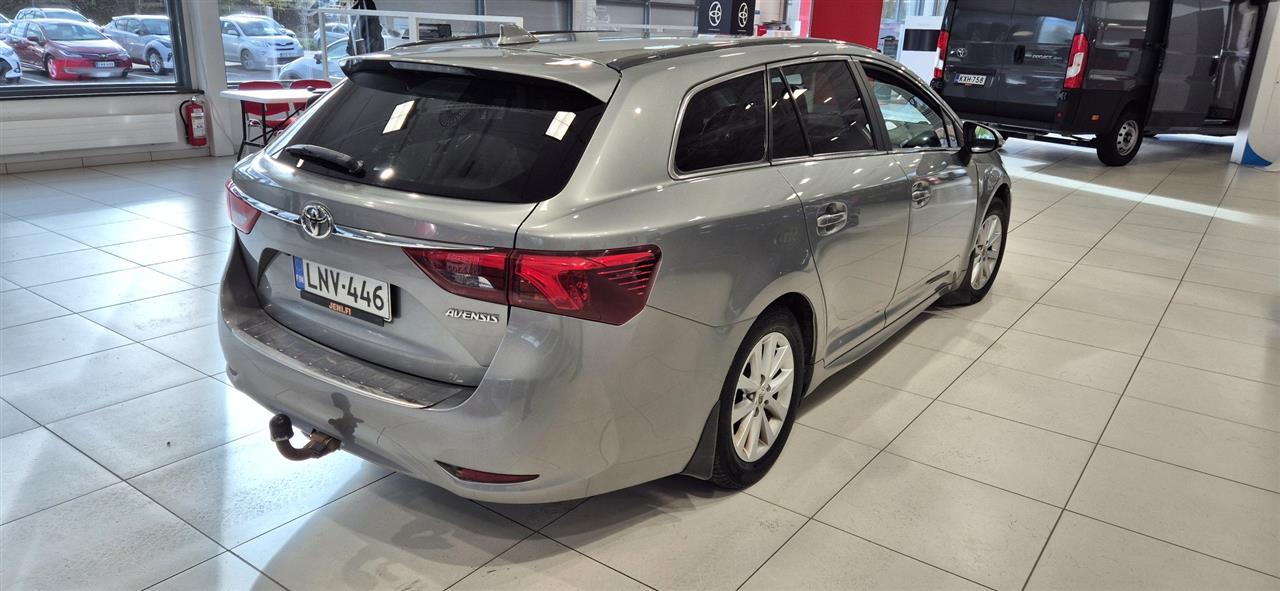Toyota Avensis 2017