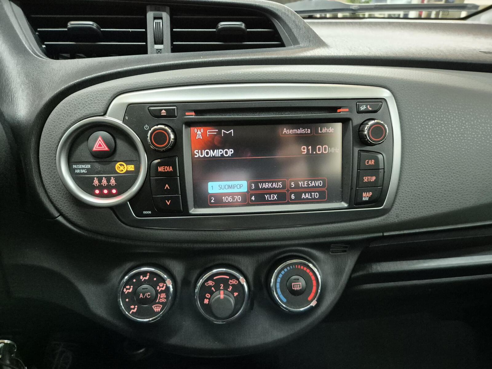 Toyota Yaris 2012