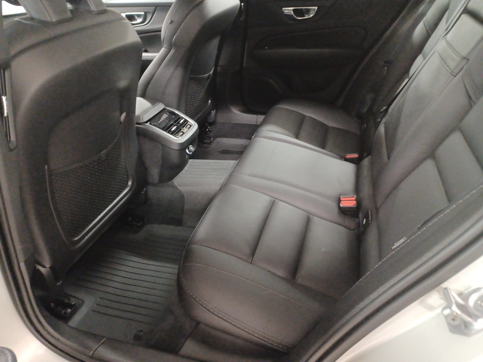 Volvo V60 Cross Country 2019