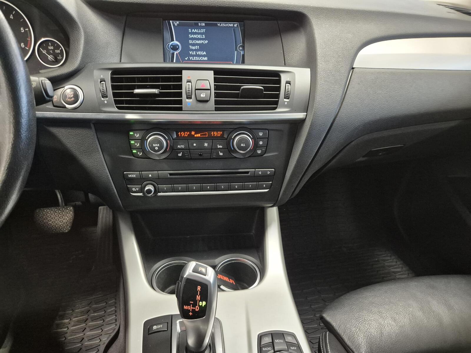 BMW X3 2012