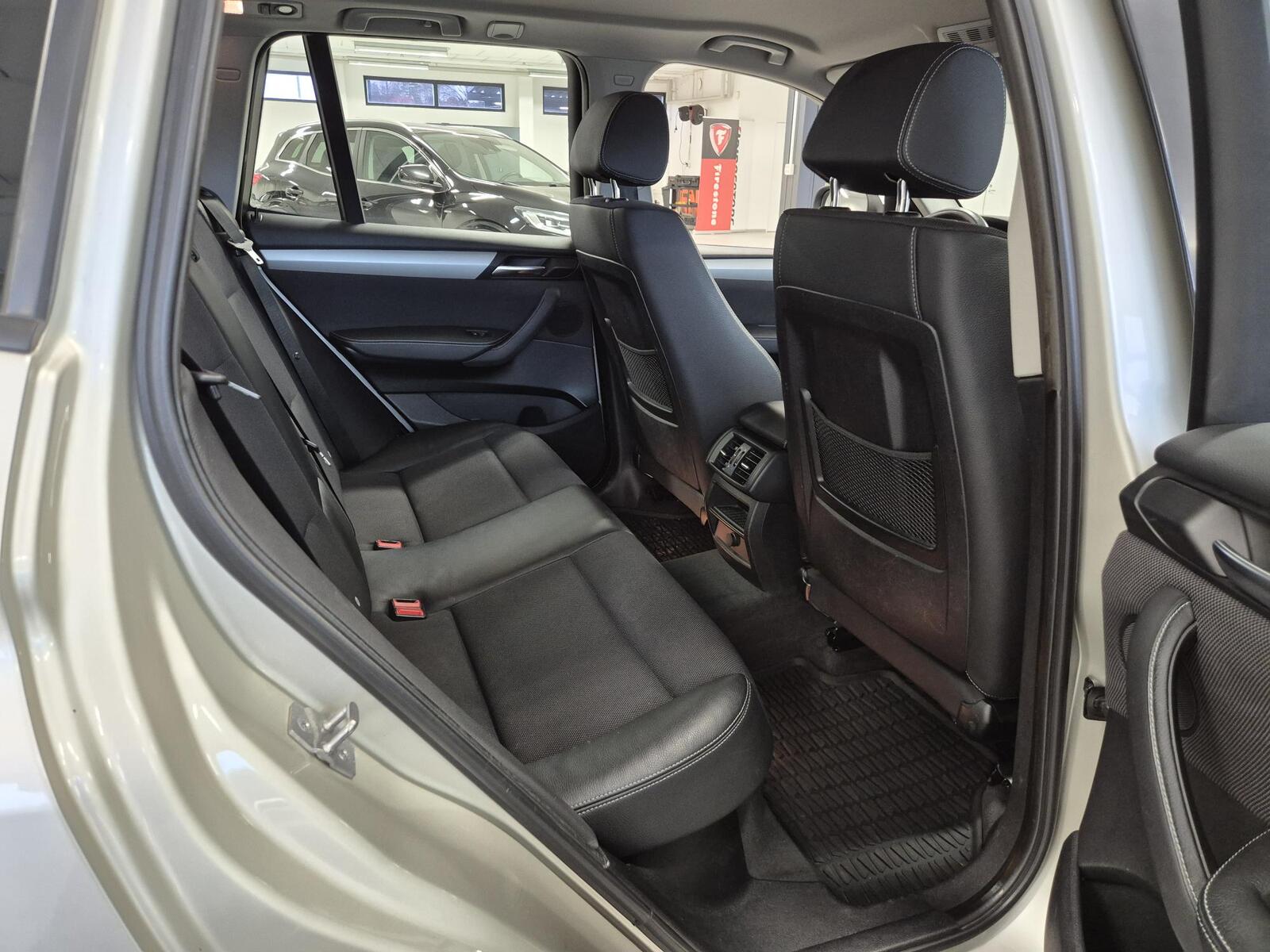 BMW X3 2012