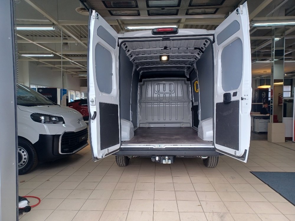 Toyota Proace MAX 2024