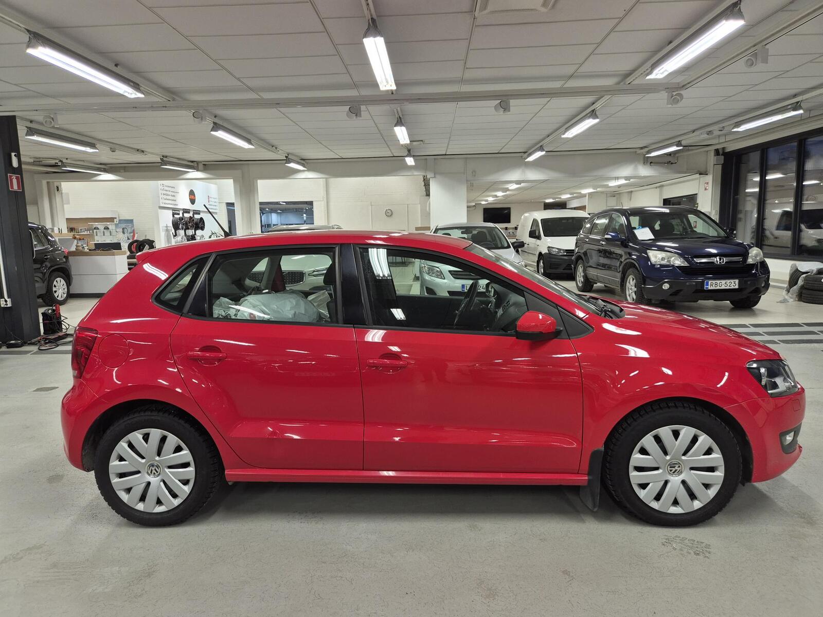 VOLKSWAGEN POLO 2012