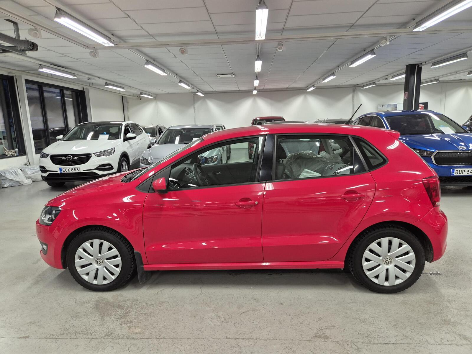 VOLKSWAGEN POLO 2012