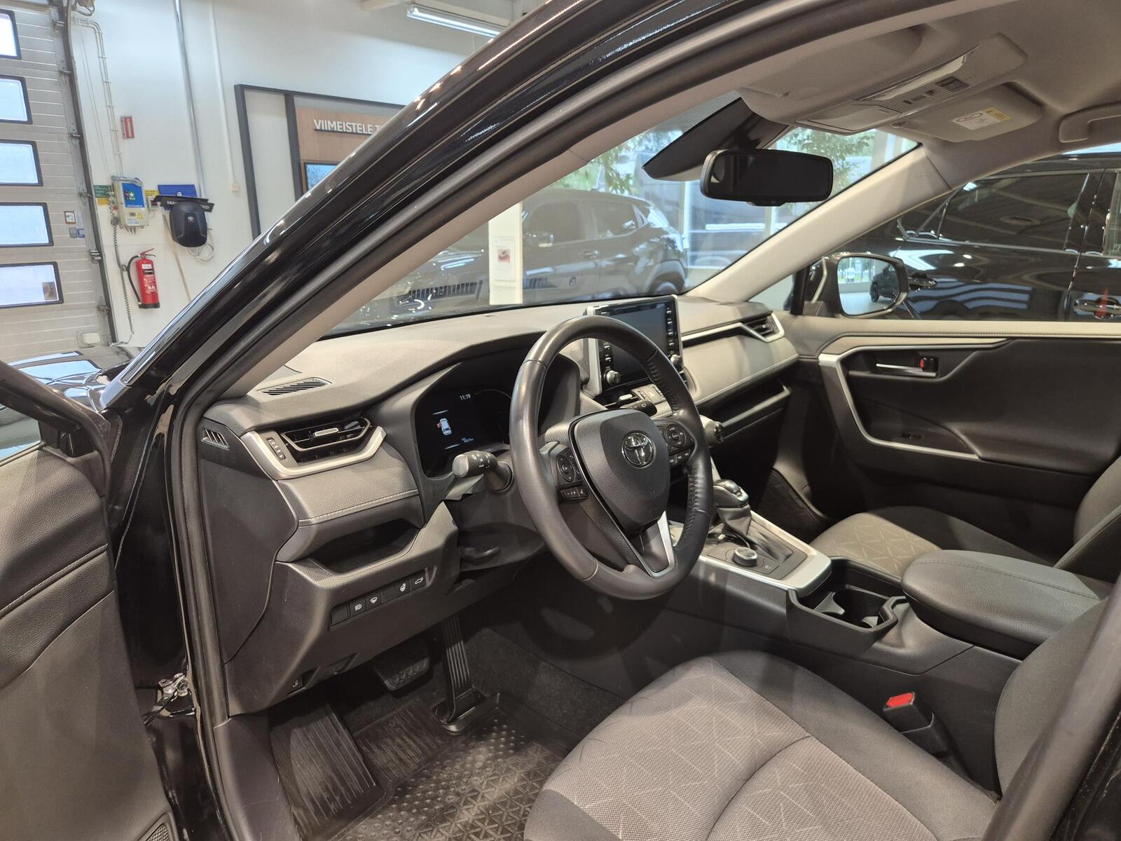 Toyota RAV4 2021