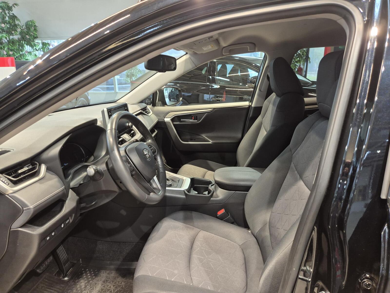 Toyota RAV4 2021
