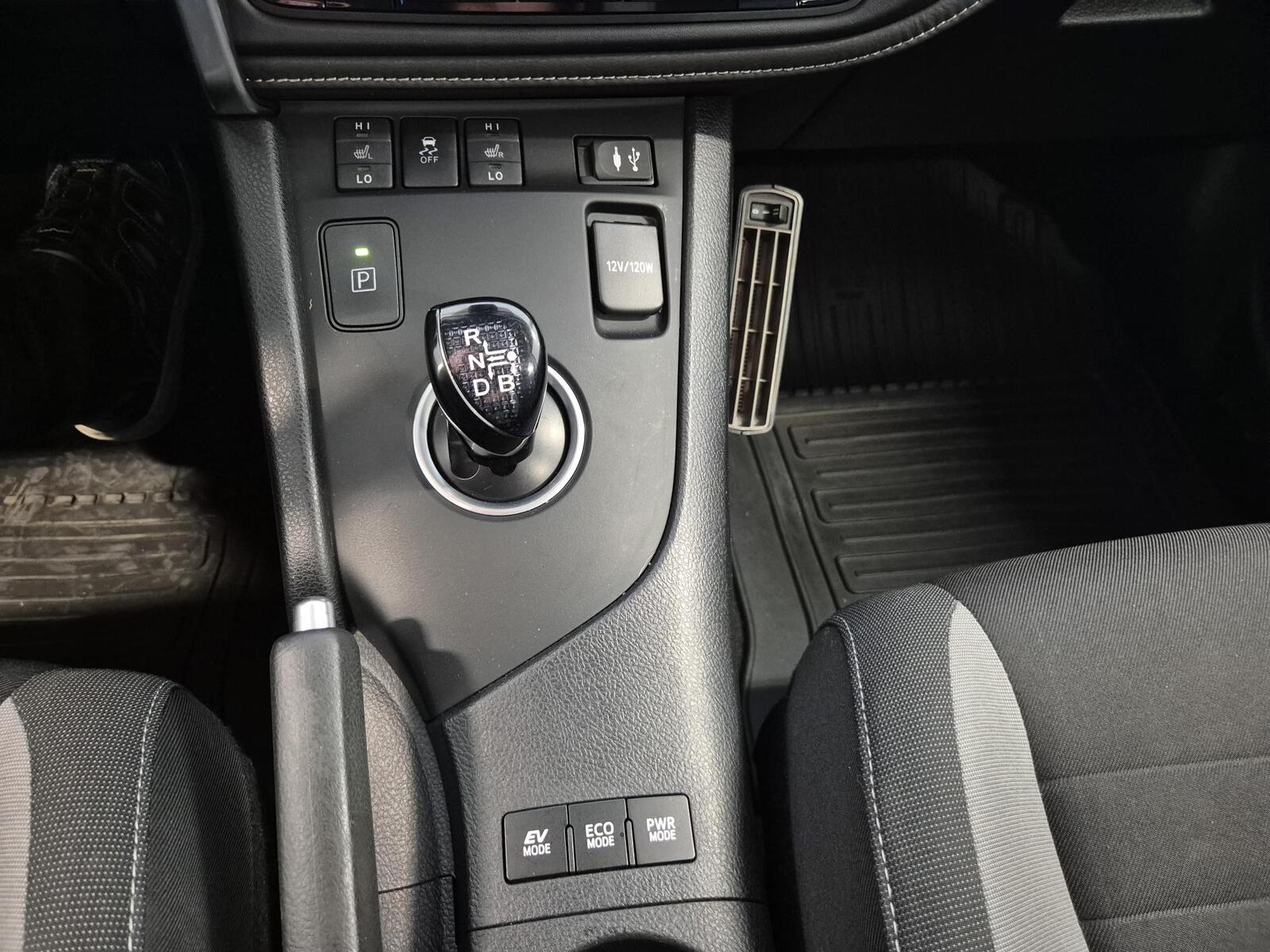 Toyota Auris 2016