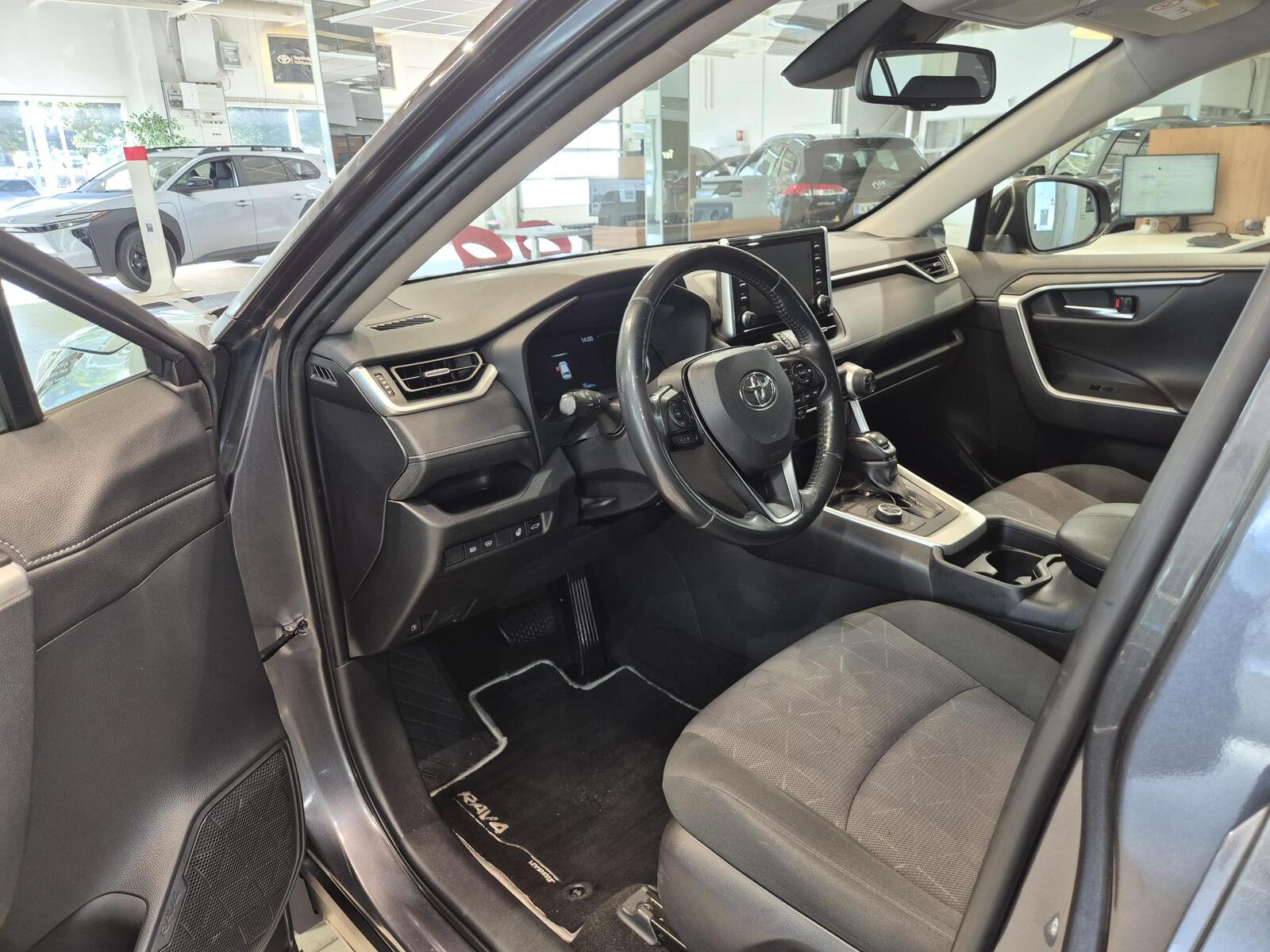 TOYOTA RAV4 2019