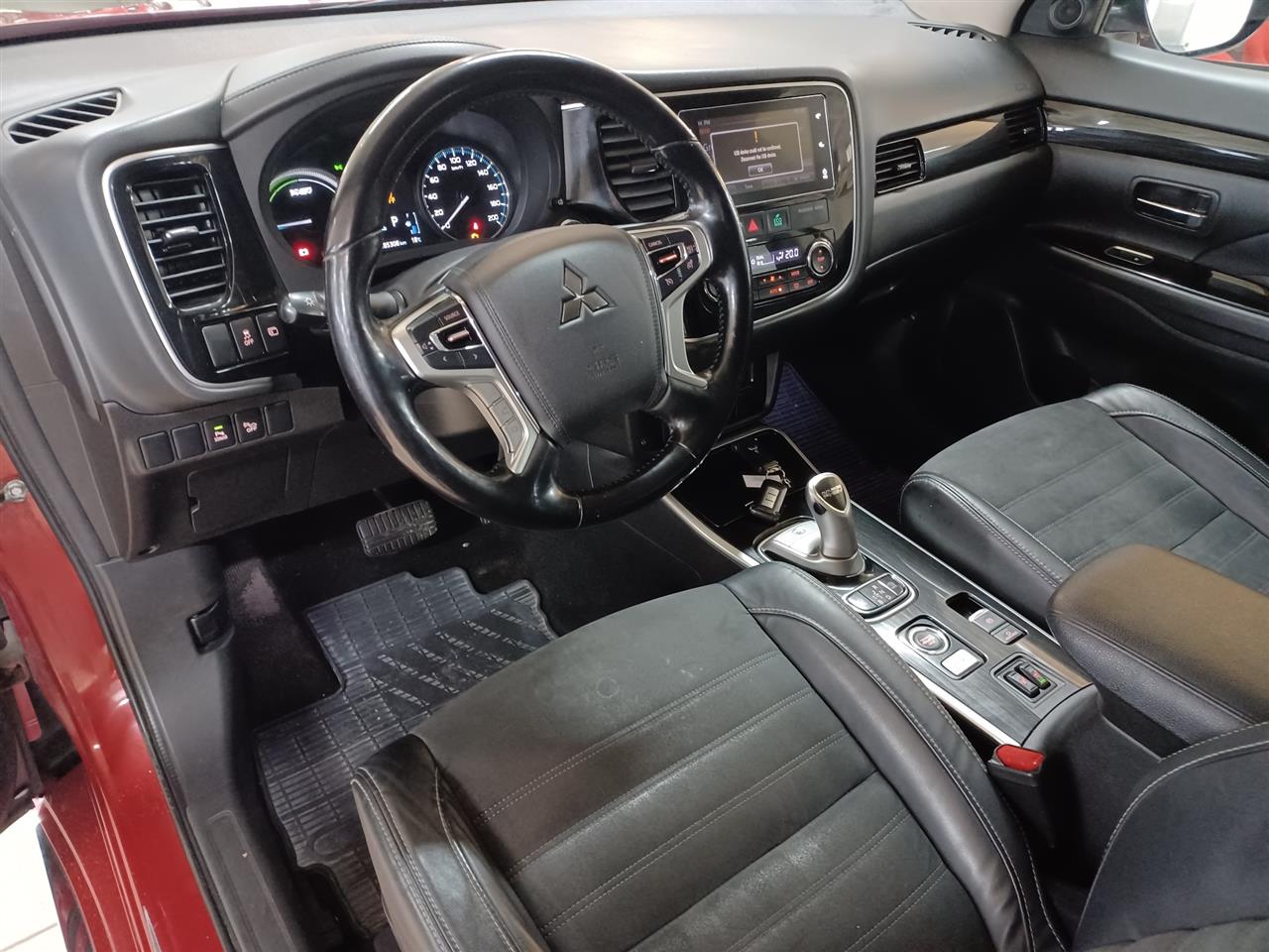 Mitsubishi Outlander 2017