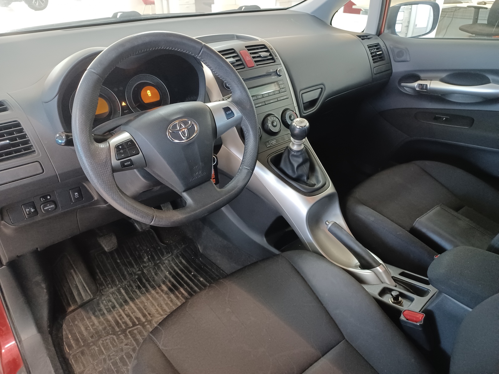 Toyota Auris 2012