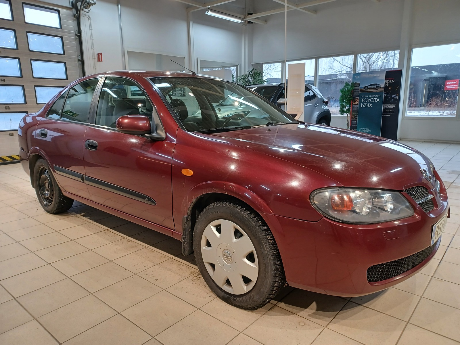 Nissan Almera 2002