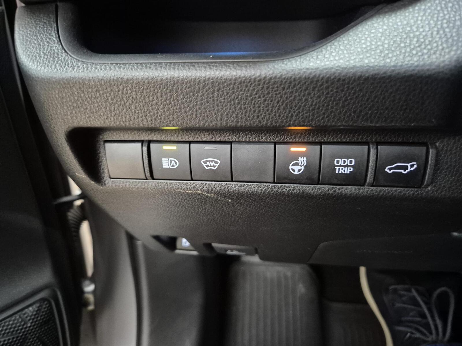 Toyota RAV4 Plug-in 2023