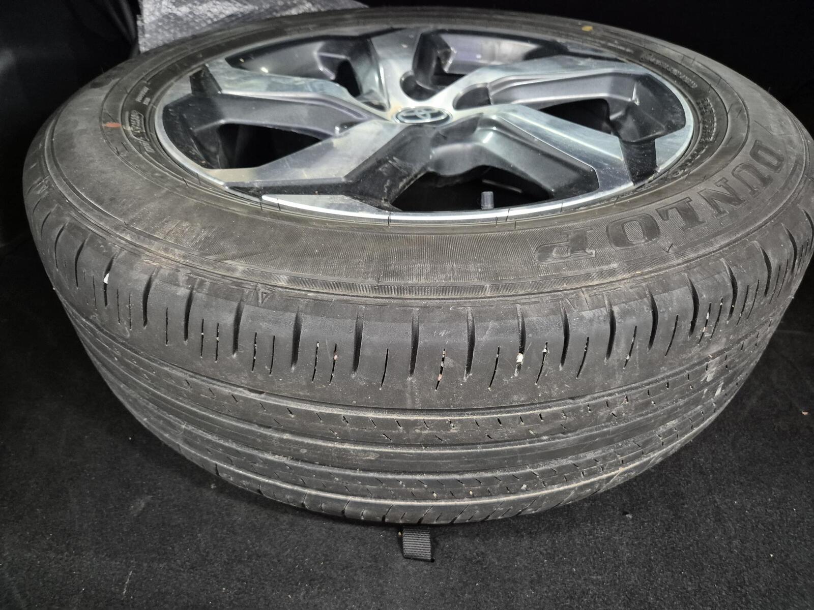 Toyota RAV4 Plug-in 2023