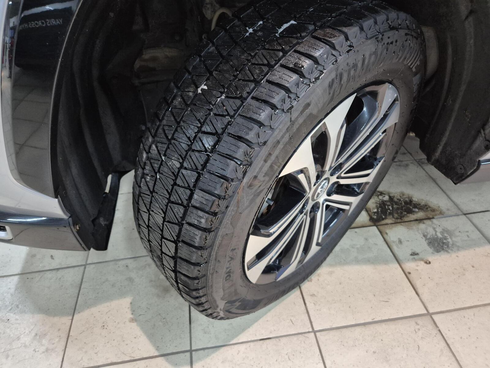 Toyota RAV4 Plug-in 2023