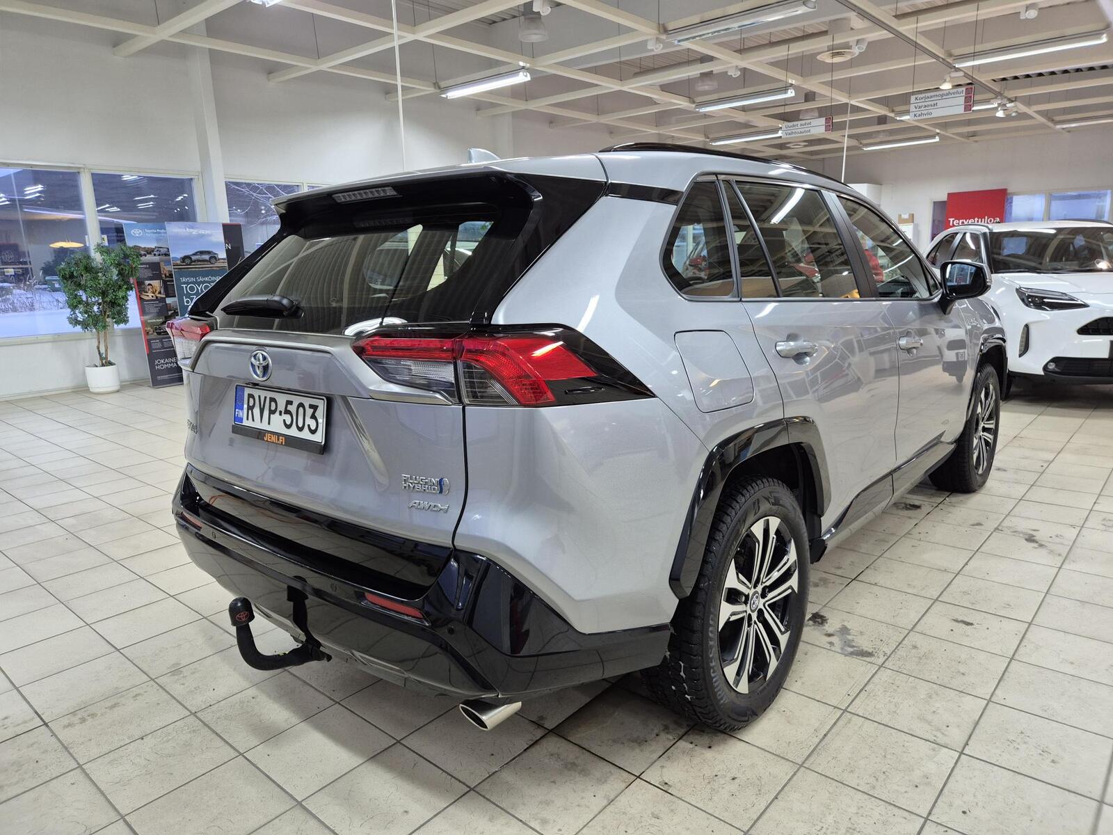 Toyota RAV4 Plug-in 2023