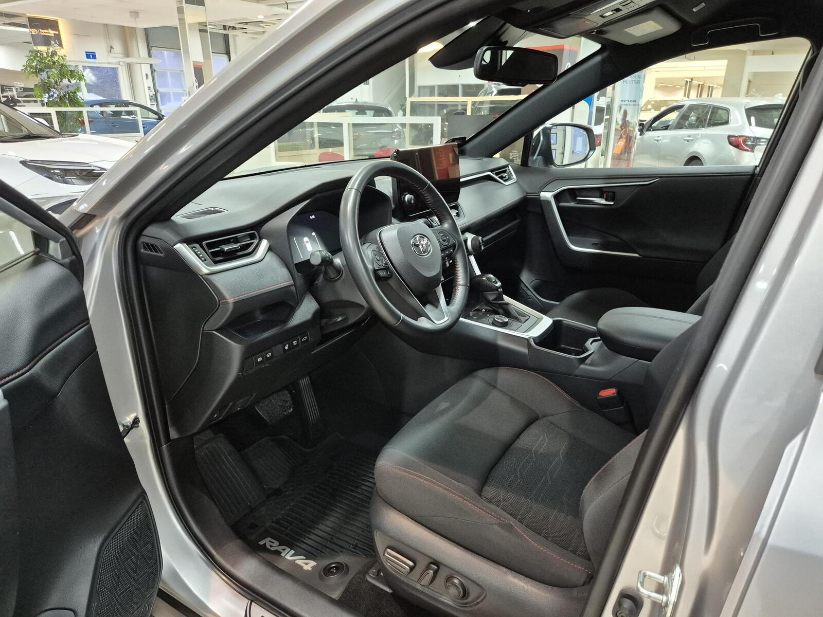 Toyota RAV4 Plug-in 2023