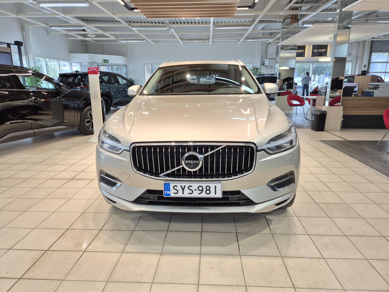 VOLVO XC60 2019