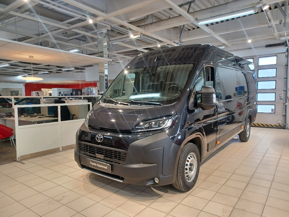 Toyota Proace MAX 2025