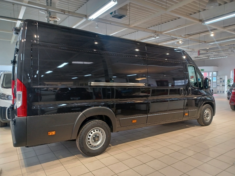 Toyota Proace MAX 2025