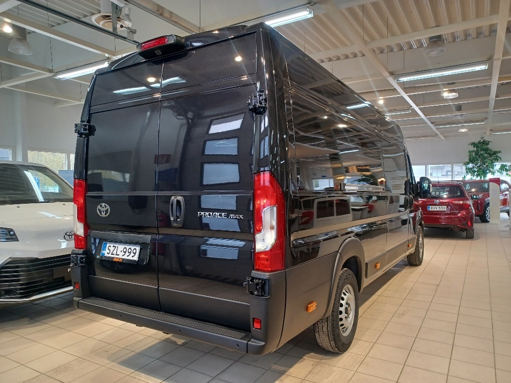 Toyota Proace MAX 2025